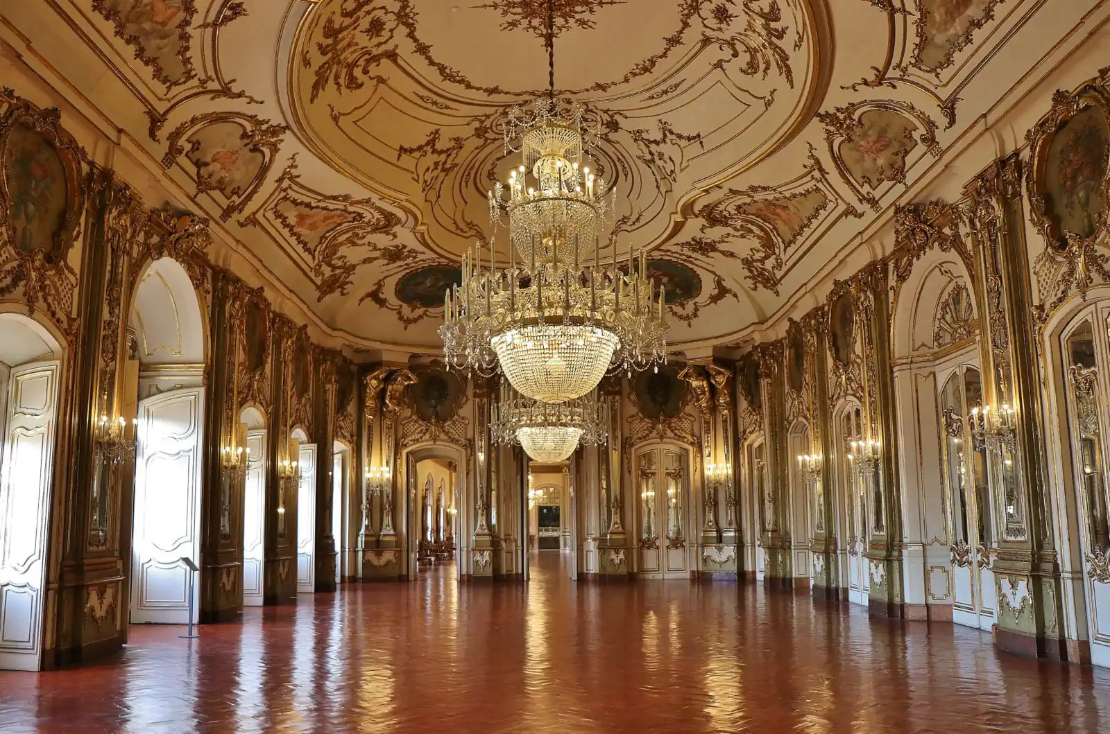 Beyond the Beaten Path: Lisbon's Forgotten Royal Residences - photo 1